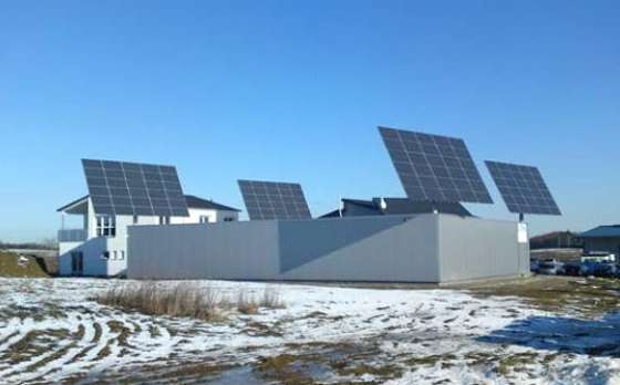 Solarenergie für deutsche Lagerhalle