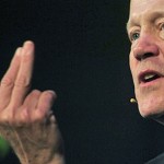 Cisco Chambers mit Finger